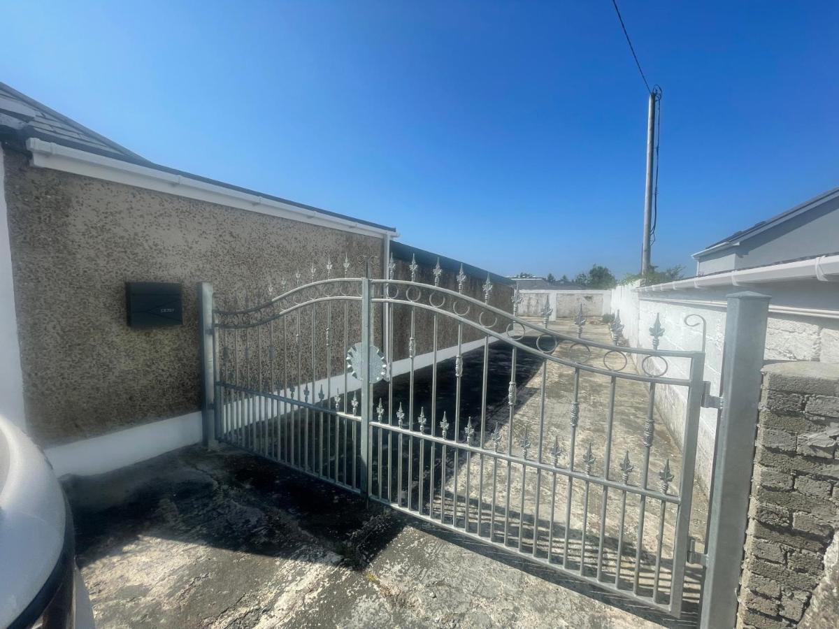 Mcbride'S Bungalow, Chapel Road Dungloe Donegal Town Bagian luar foto
